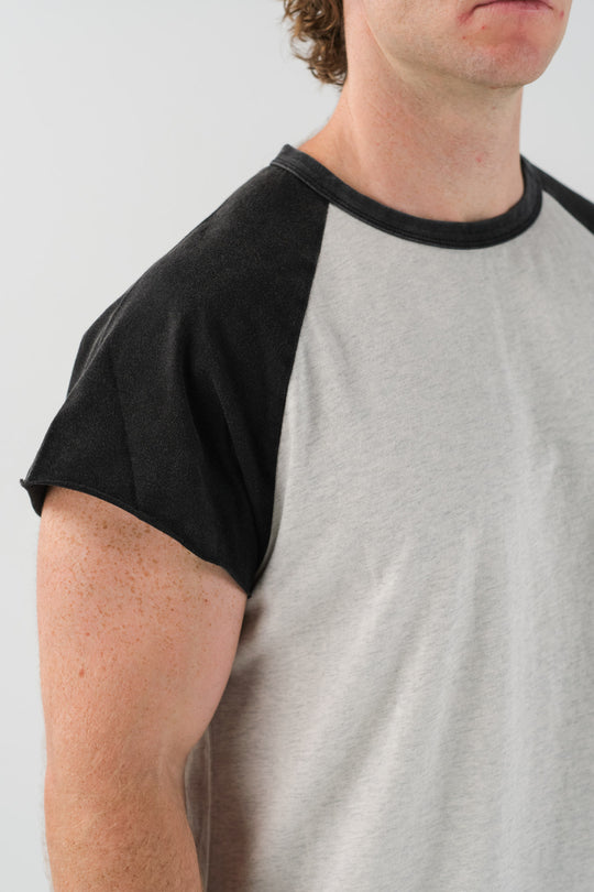 Vintage Raglan Tee - Black